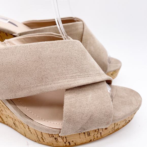 Charles by Charles David Women's Crisscross Cork Wedge Heel Sandals Size 12M - Picture 12 of 13